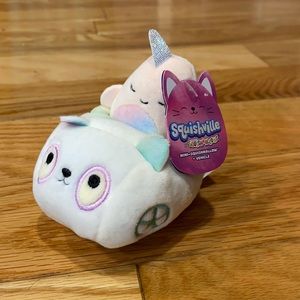 Mini-Squishmsllow & Vehicle